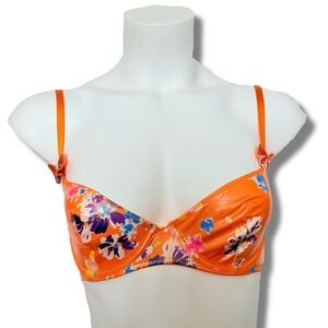 Savage X Fenty Unlined Demi Bra – 32D l | Vinyl‑Look Y2K Glam | Bold Boudoir